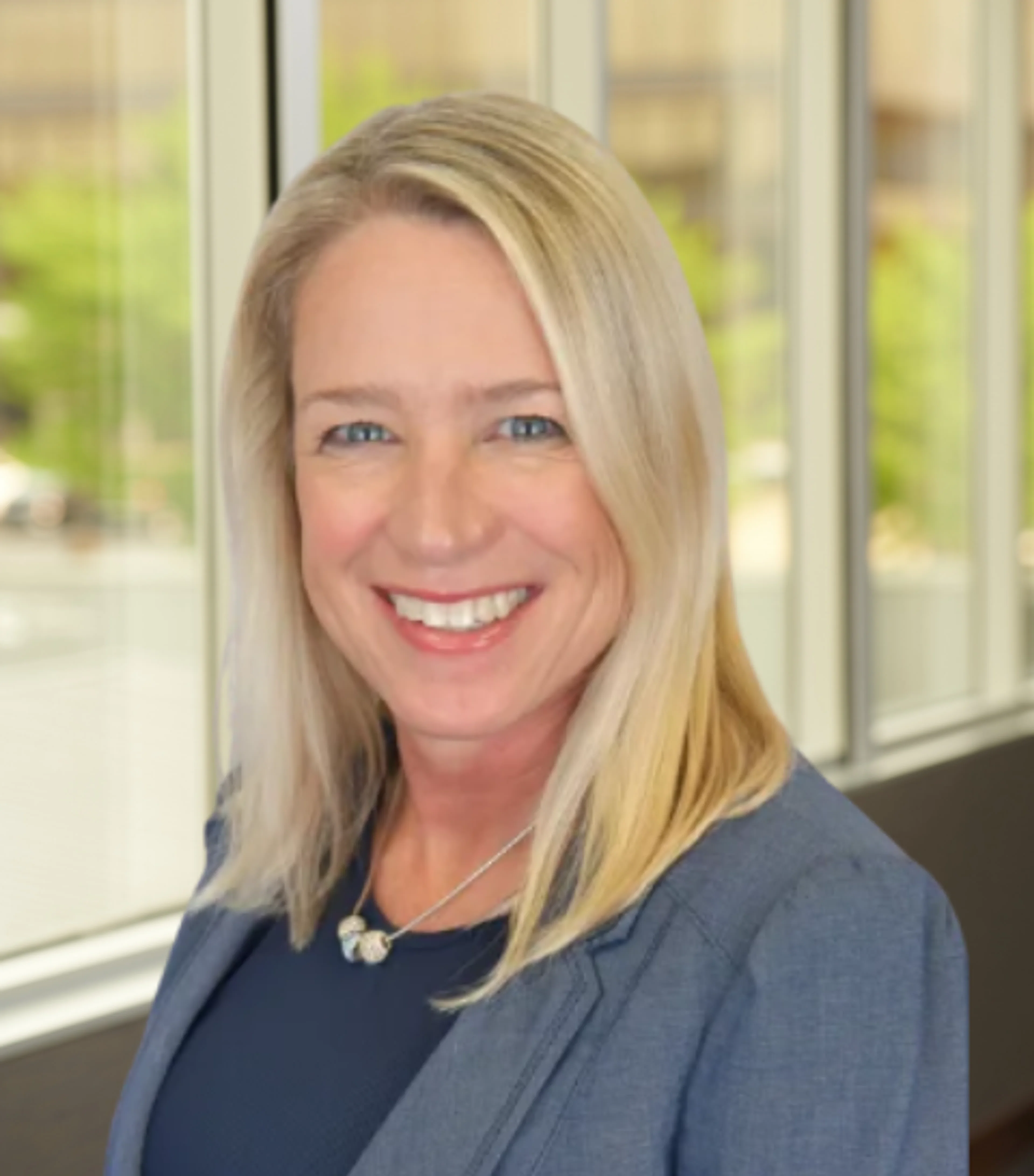 Betsy McMillan Headshot
