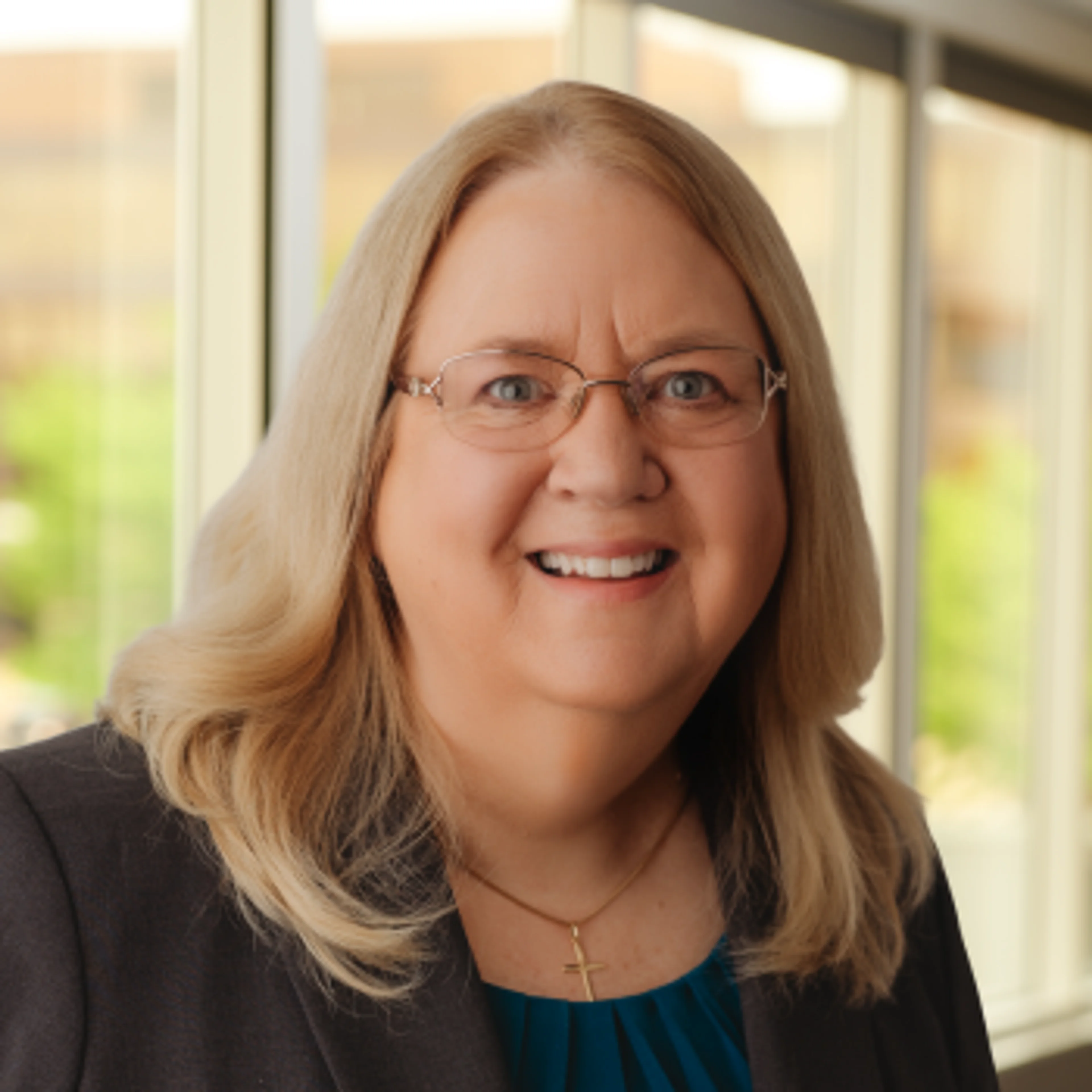 Catherine Rainey Headshot