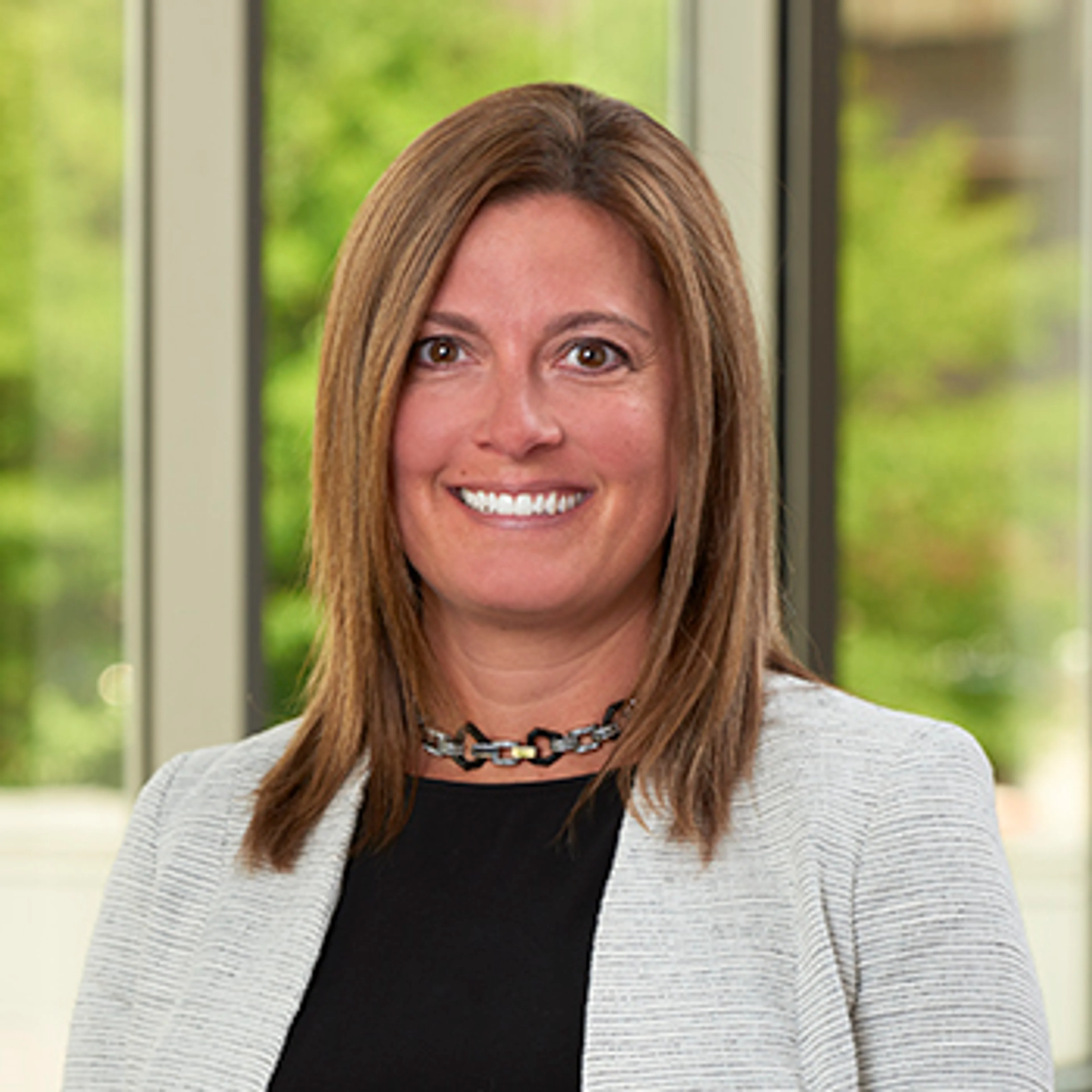 Sandy Kowalski Headshot