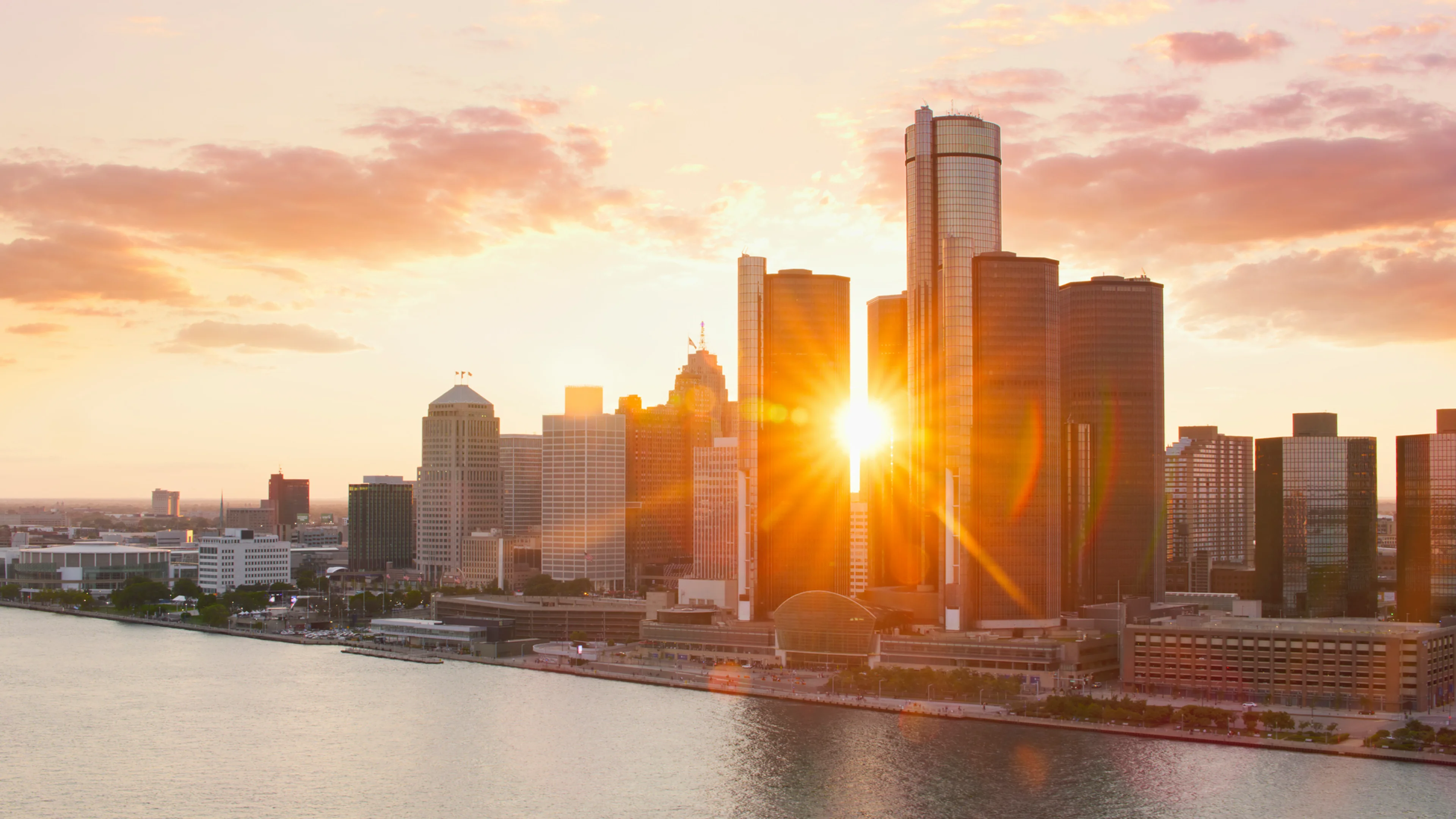 Detroit skyline sunset.